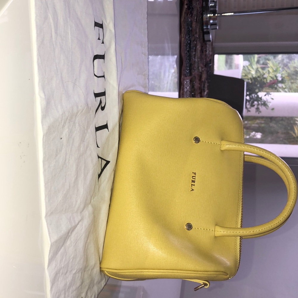 furla purse with detachable strap